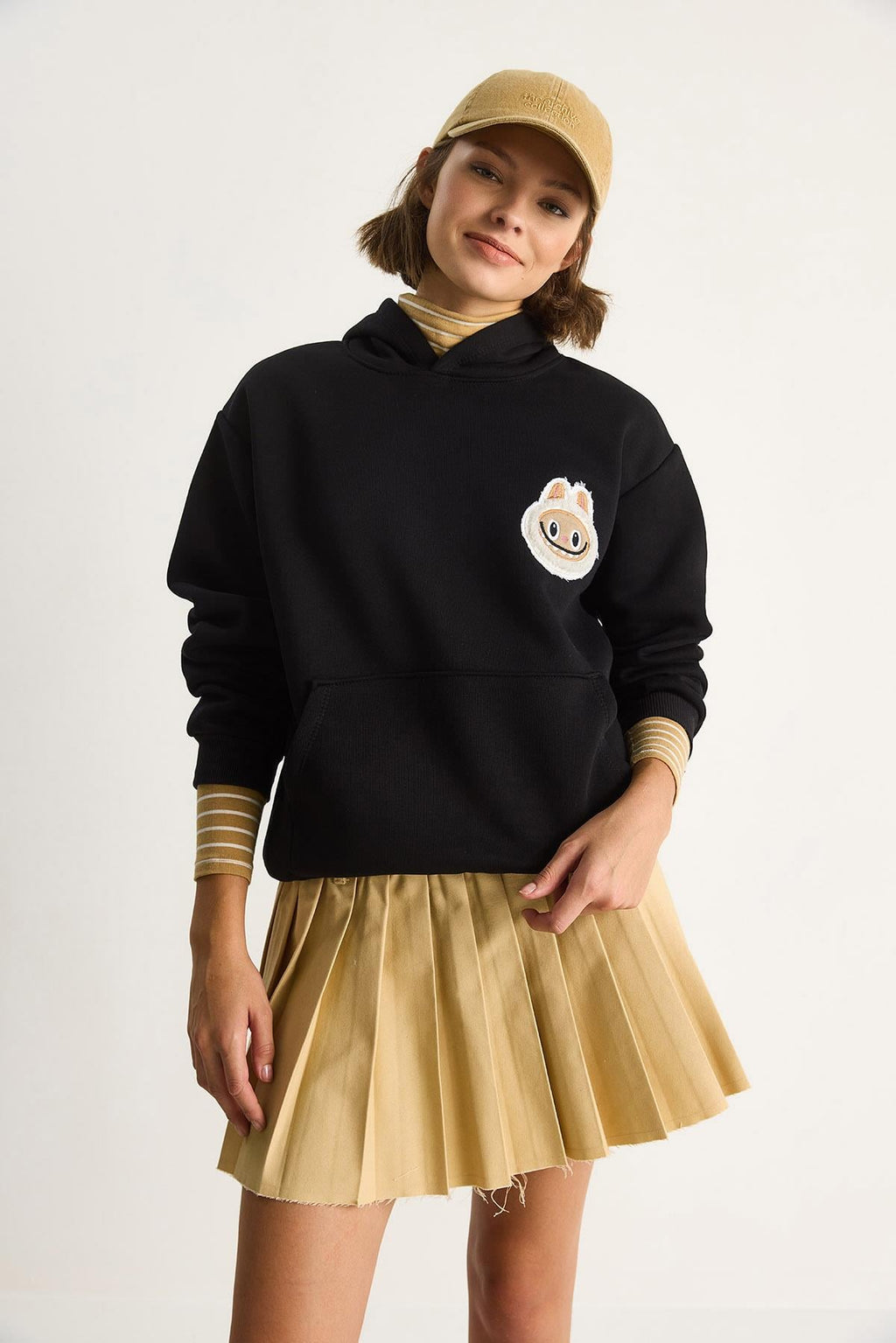 Black‎ T-Shirt