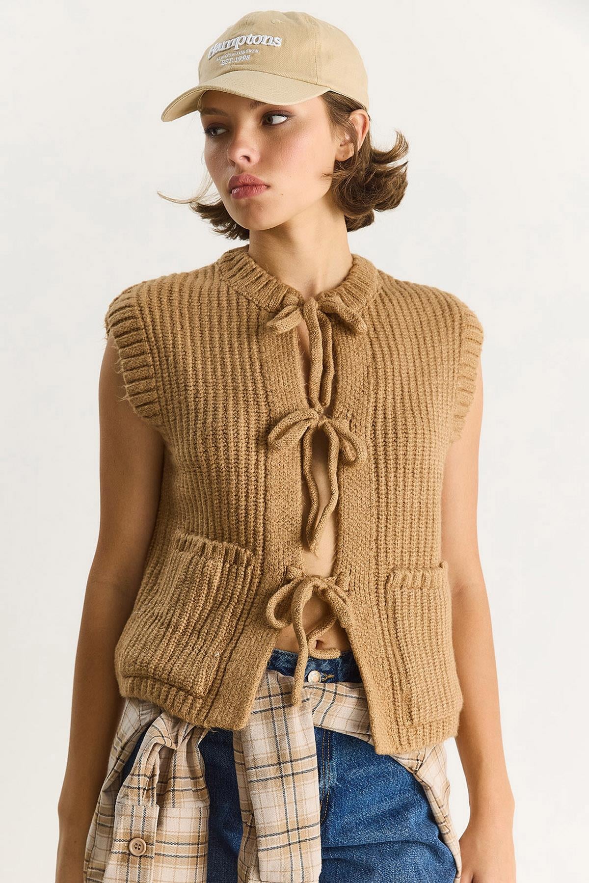 Brown‎ Sweater