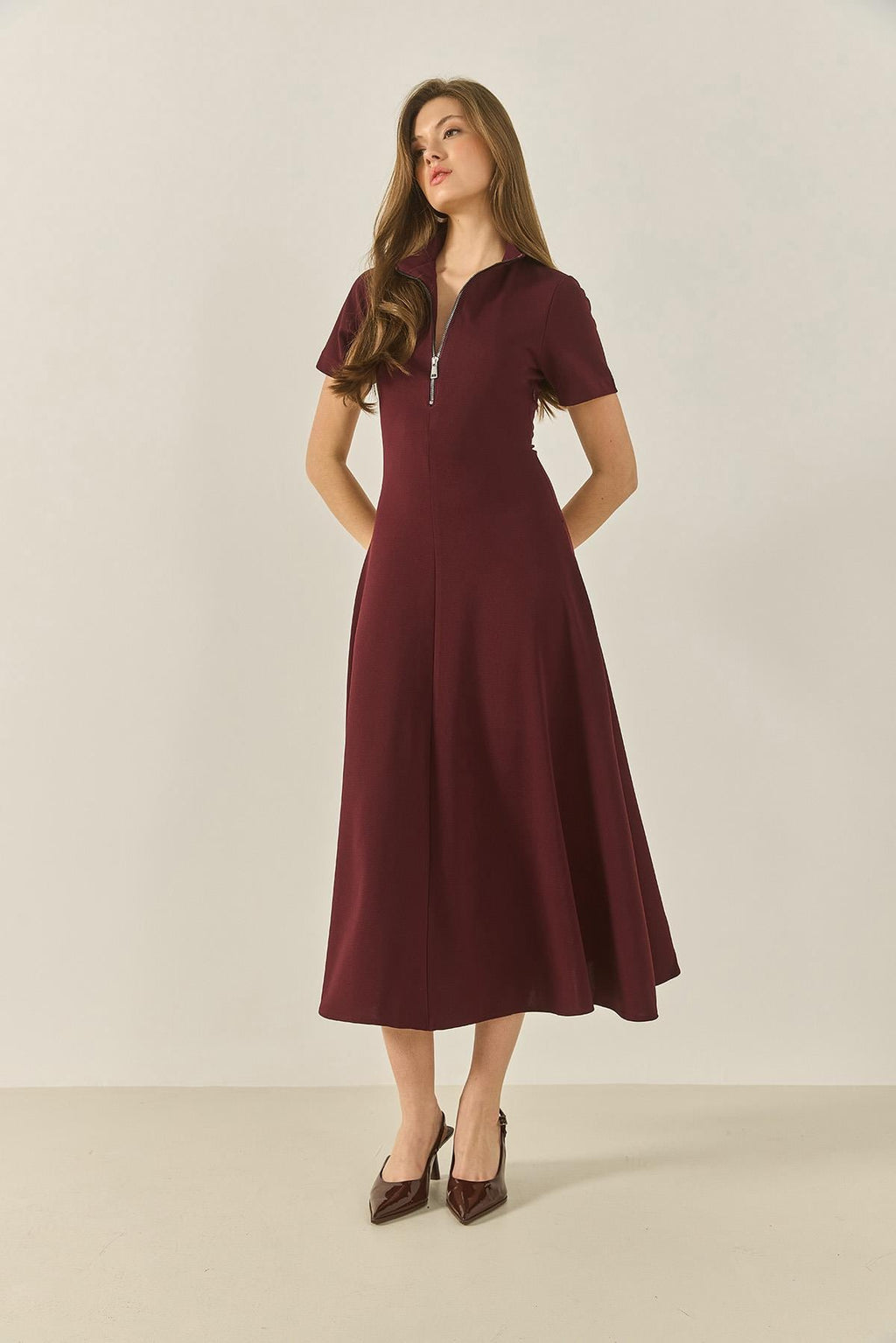 Red‎ Dress