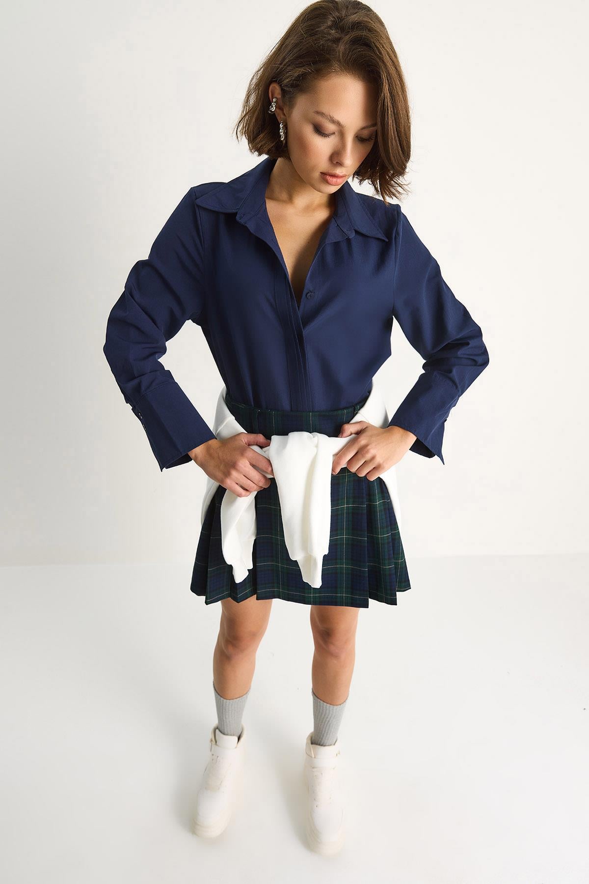 Blue‎ Shirt
