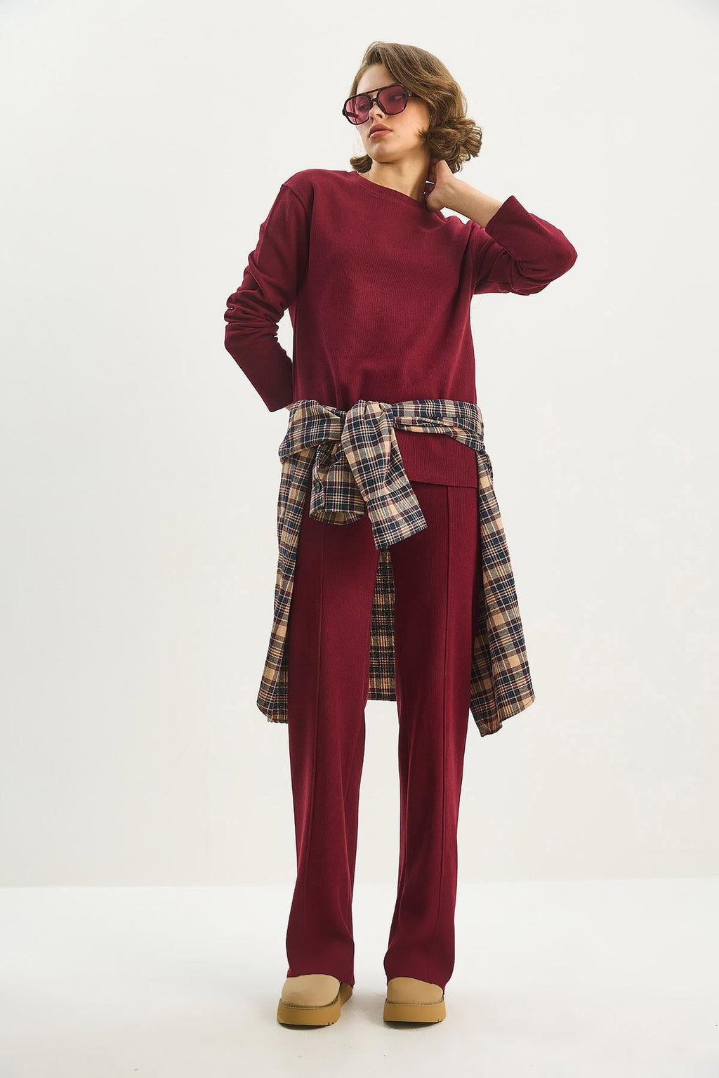 Red‎ Outfit Set