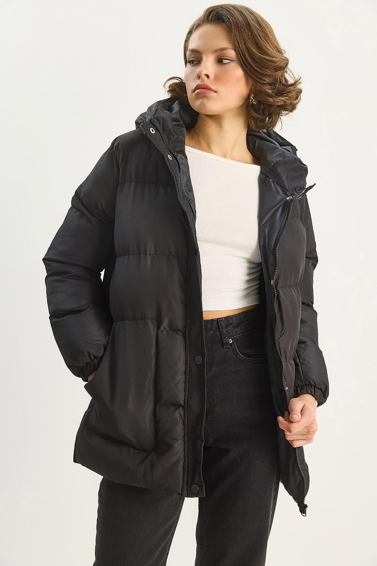 Black‎ Jacket