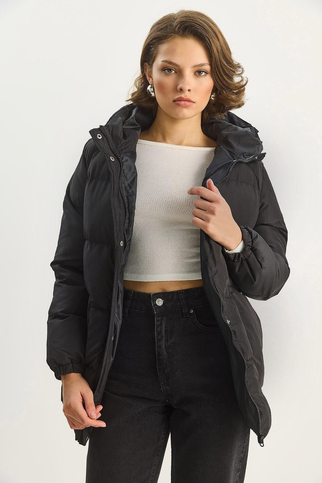 Black‎ Jacket