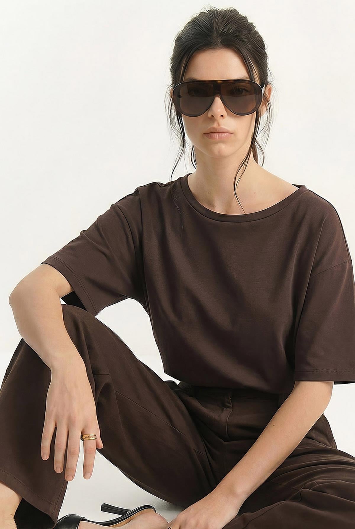 Women's Dark Brown T-Shirt