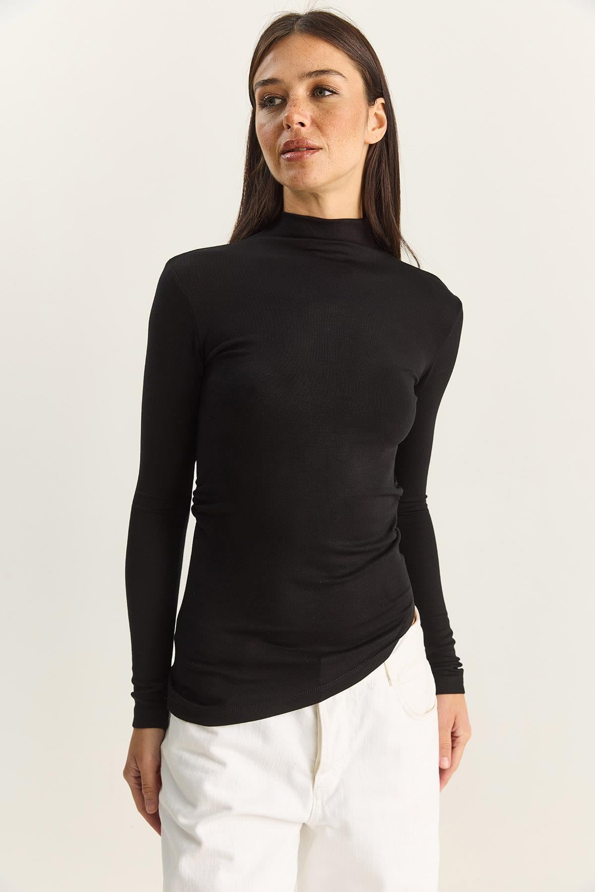 Black‎ Blouse