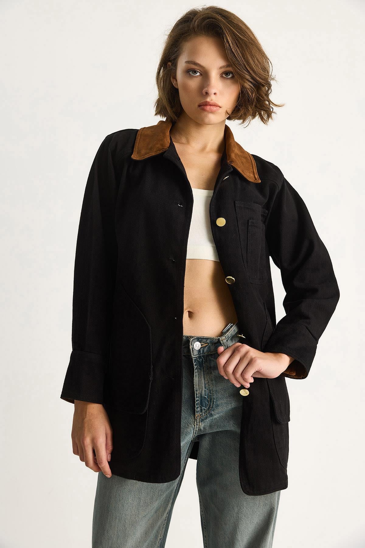 Black‎ Jacket