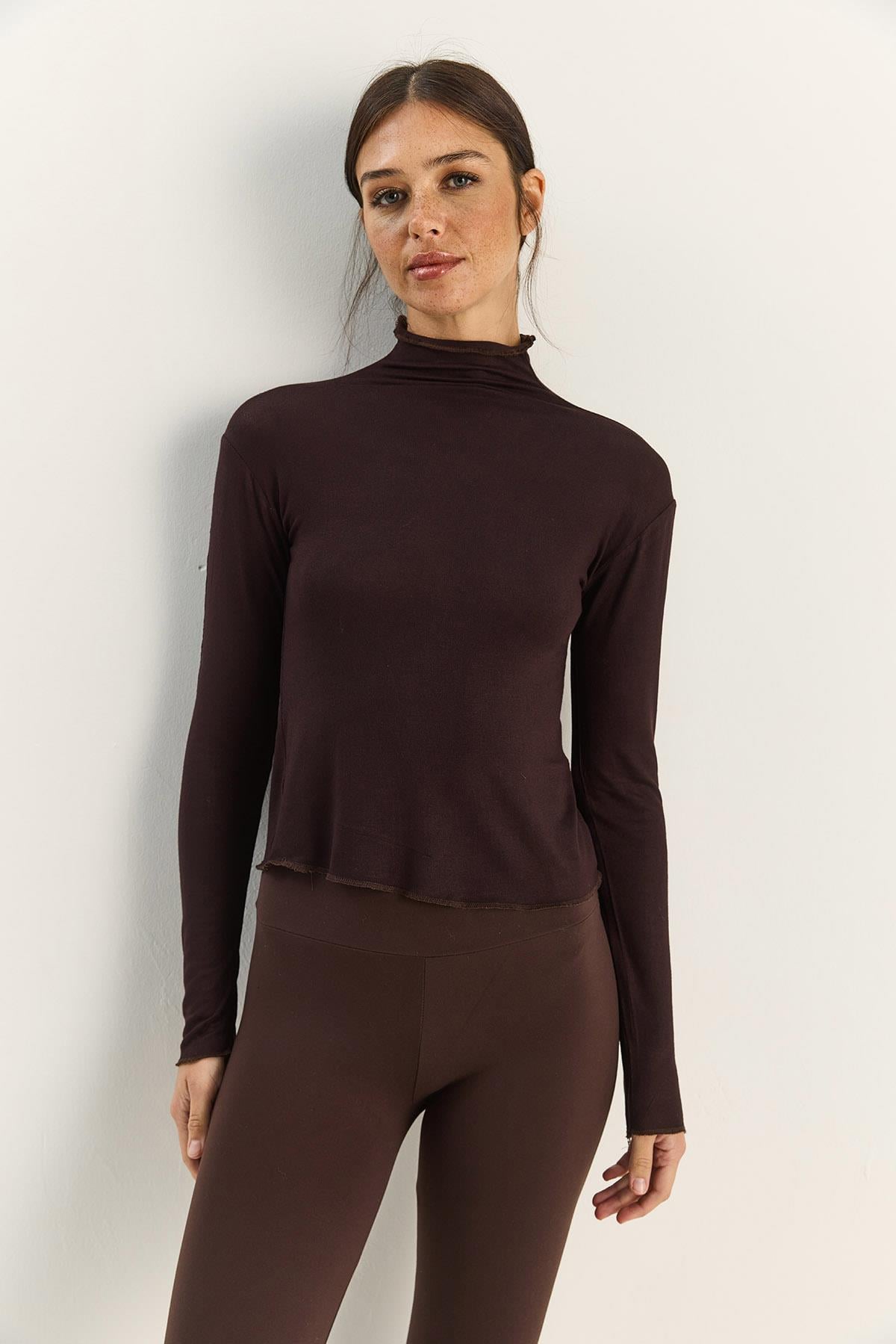 Brown‎ Blouse