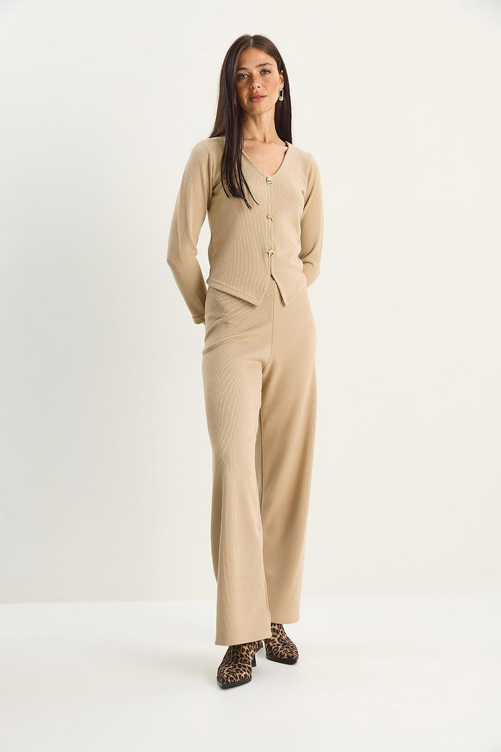 Beige‎ Outfit Set