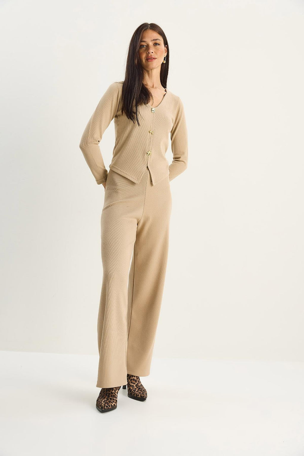Beige‎ Outfit Set