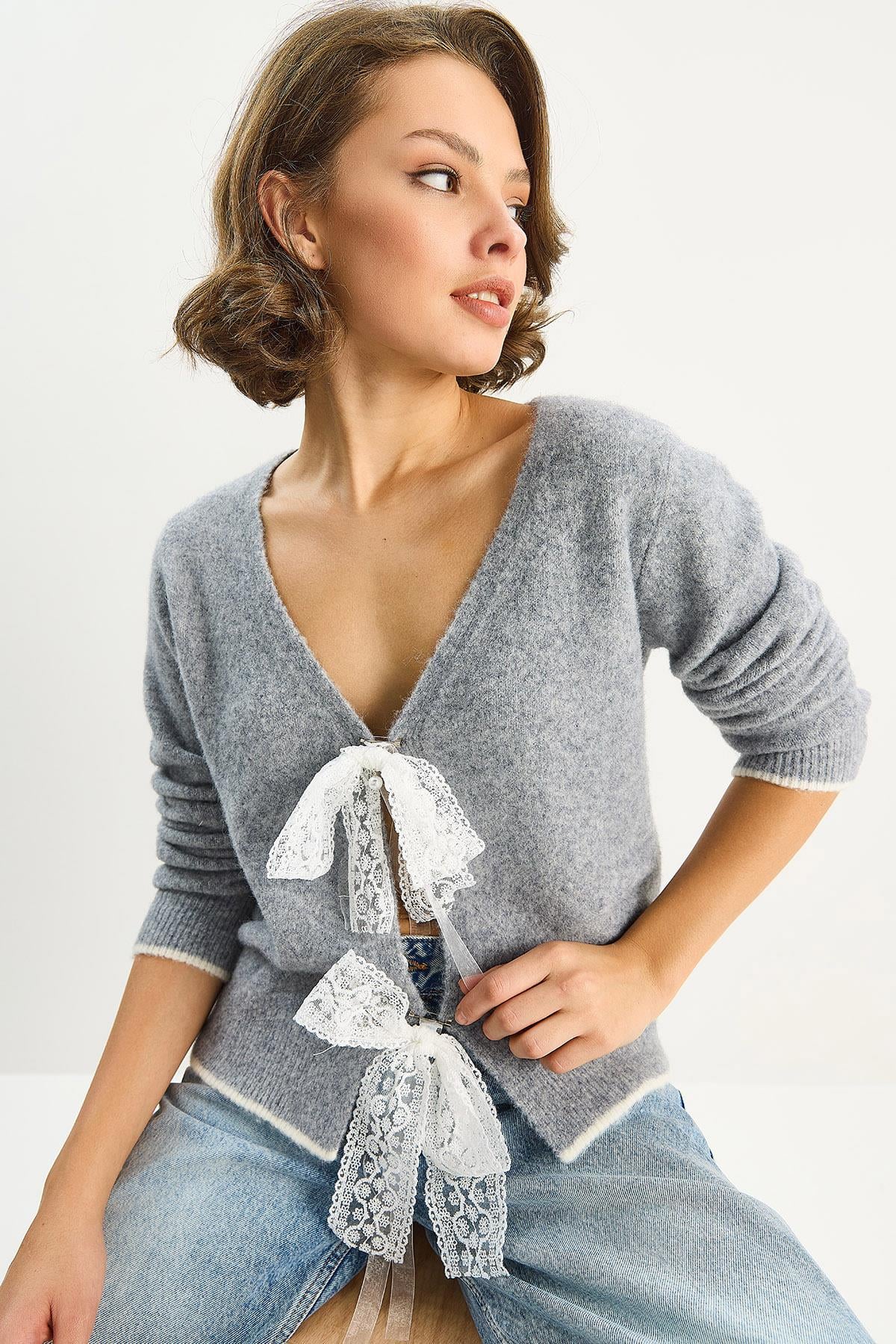 Grey‎ Cardigan