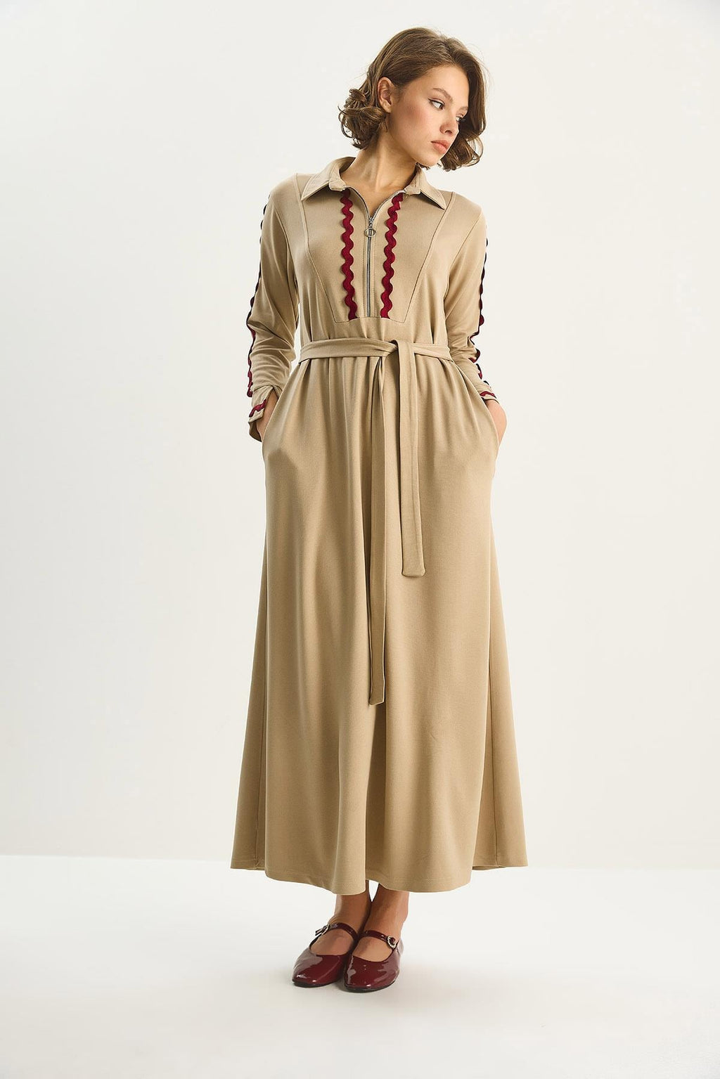 Brown‎ Dress