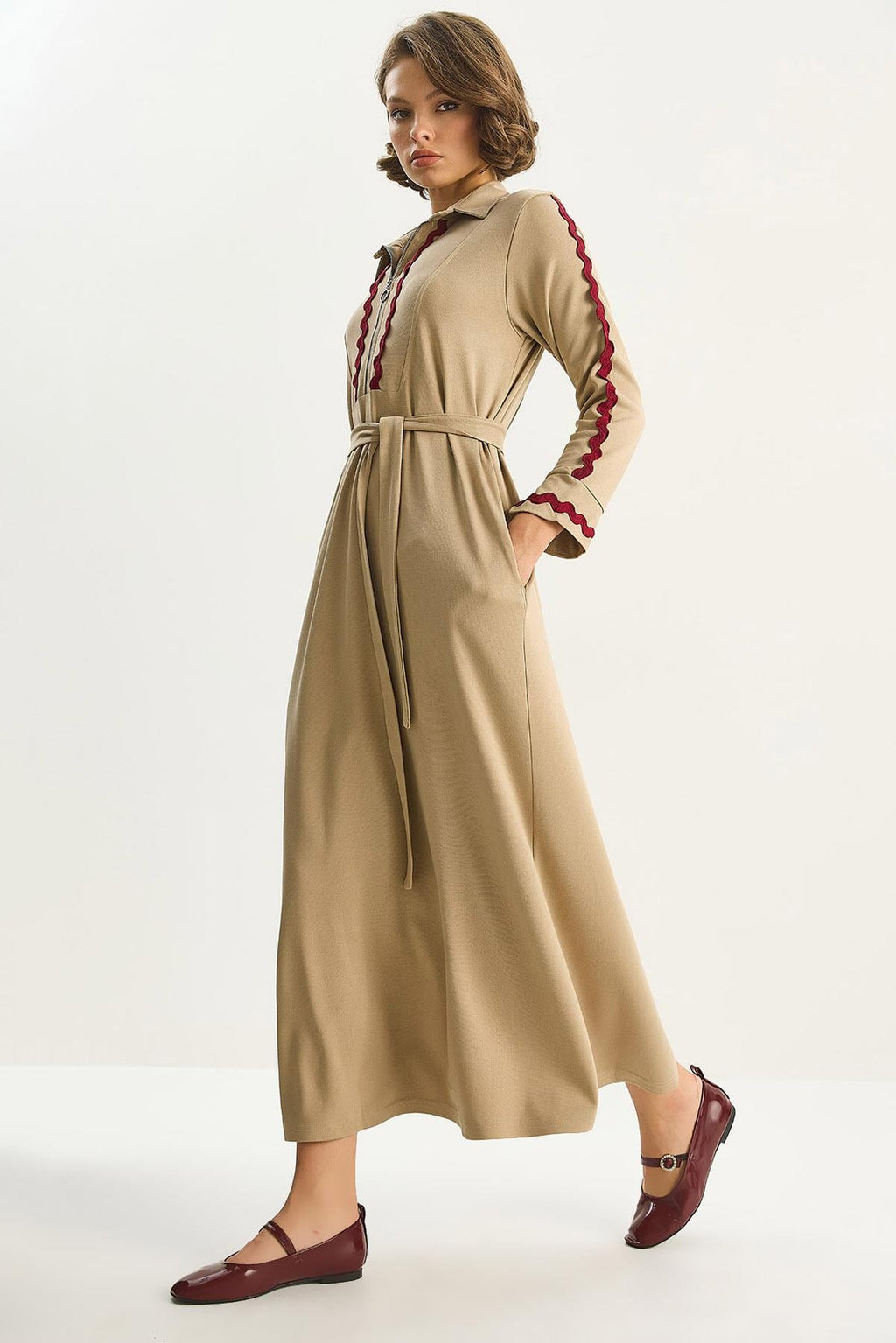 Brown‎ Dress