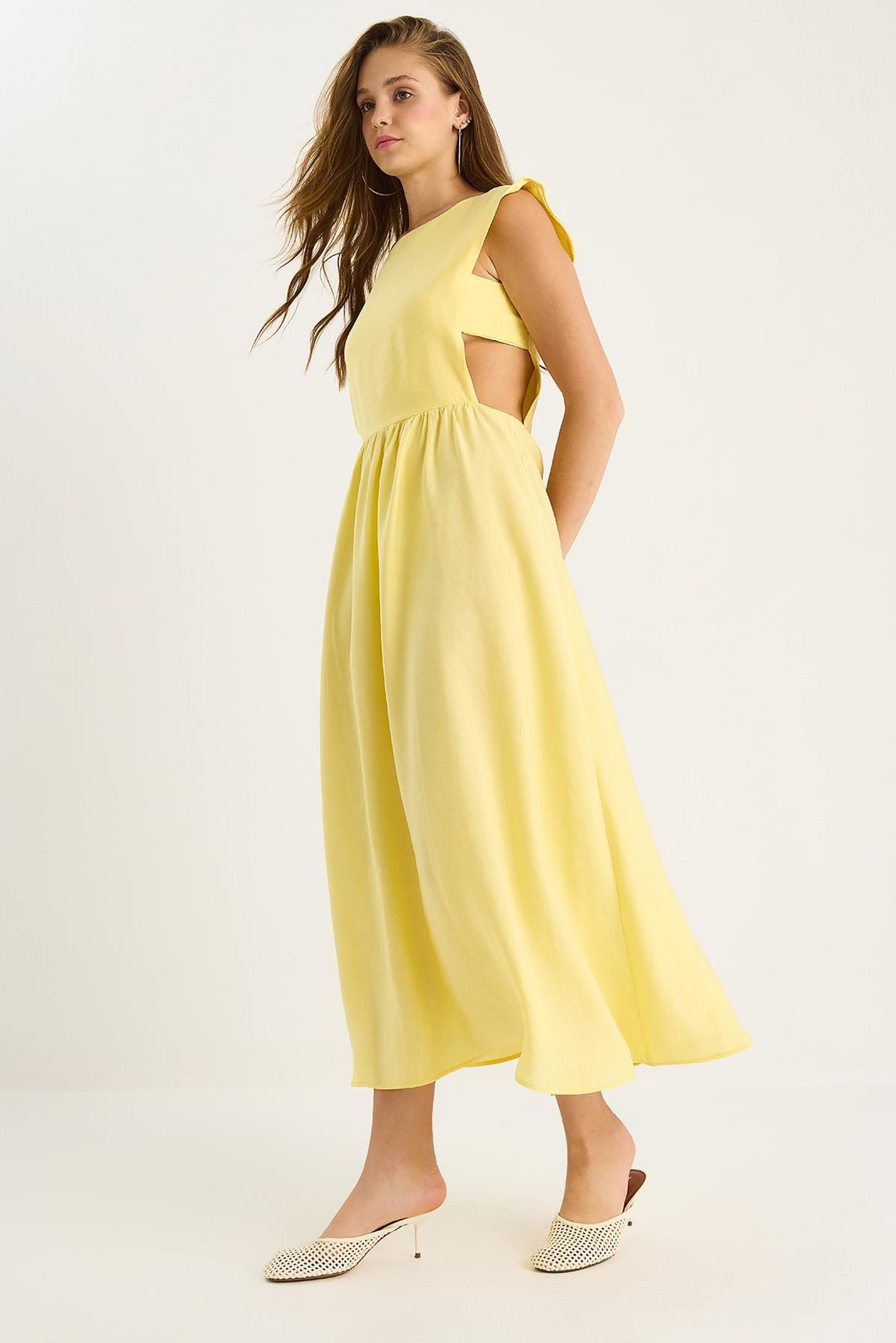 Yellow‎ Dress