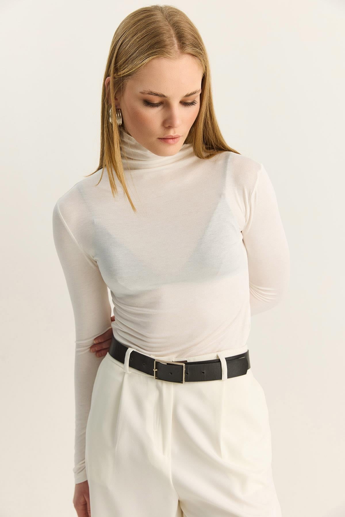 White‎ Blouse