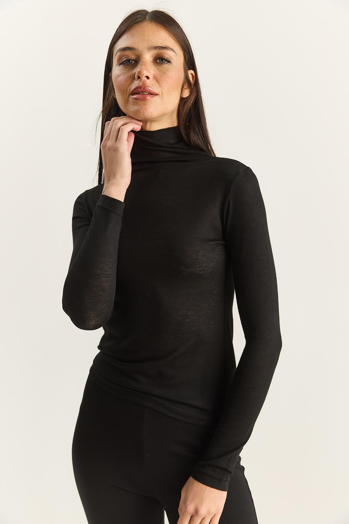 Black‎ Blouse