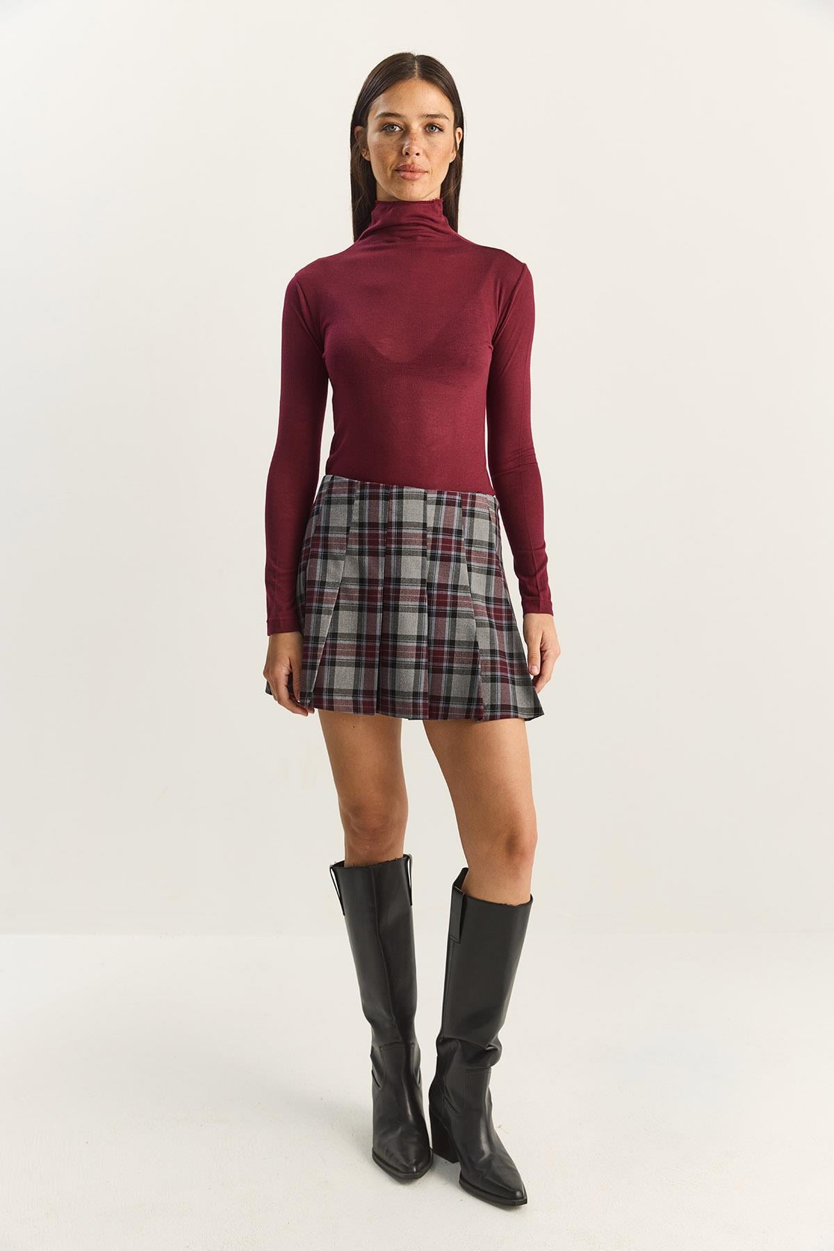 Red‎ Blouse