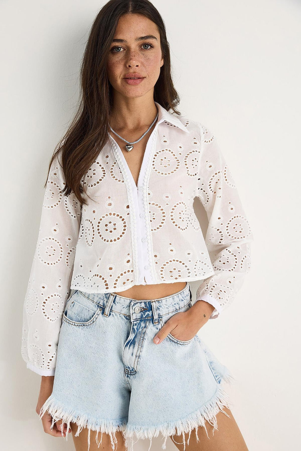 White‎ Shirt