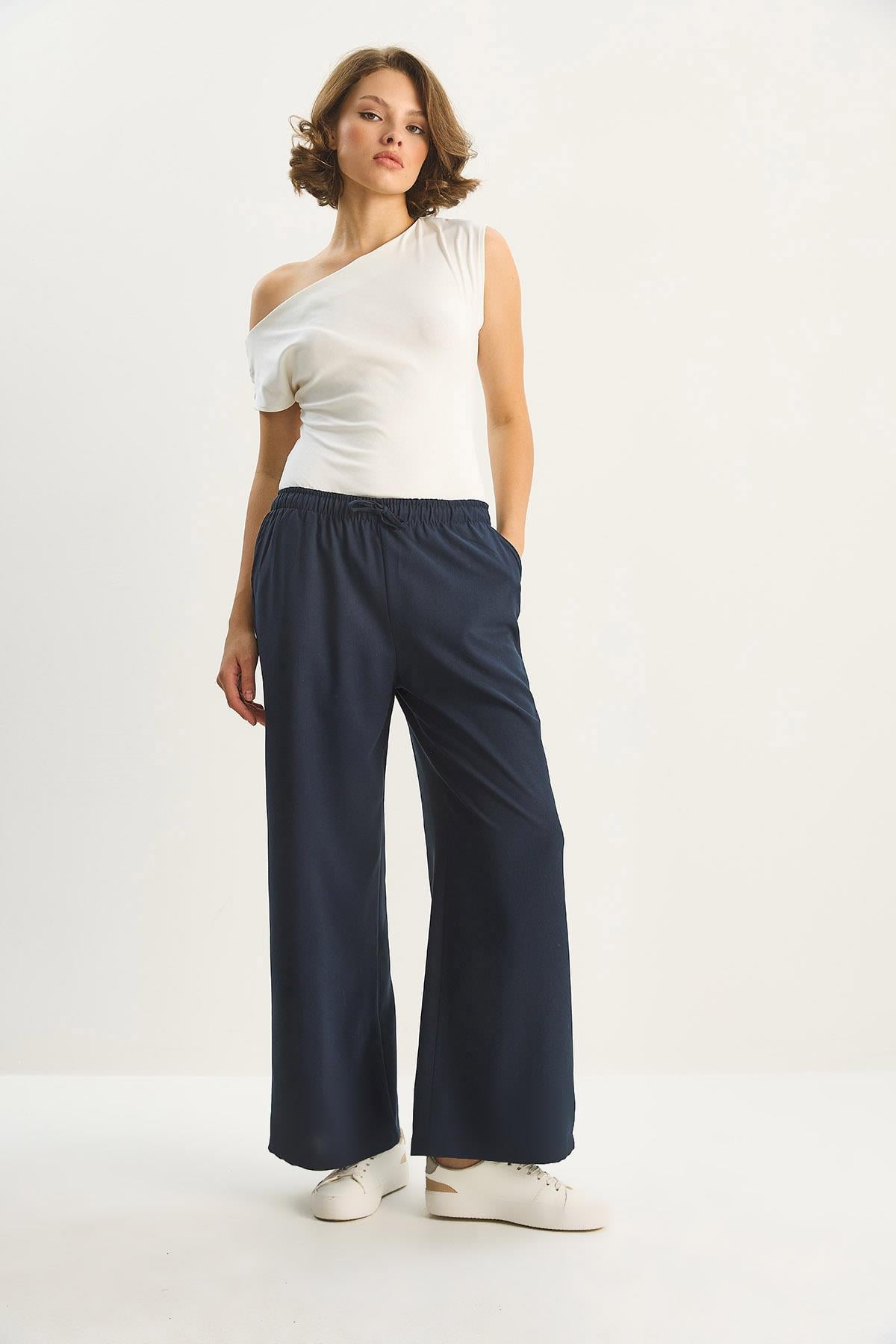 Women's High Waist Elastic Waist Tie Detail Pocketed Fabric Wide Leg Trousers 4031 60283636 - Navy Blue