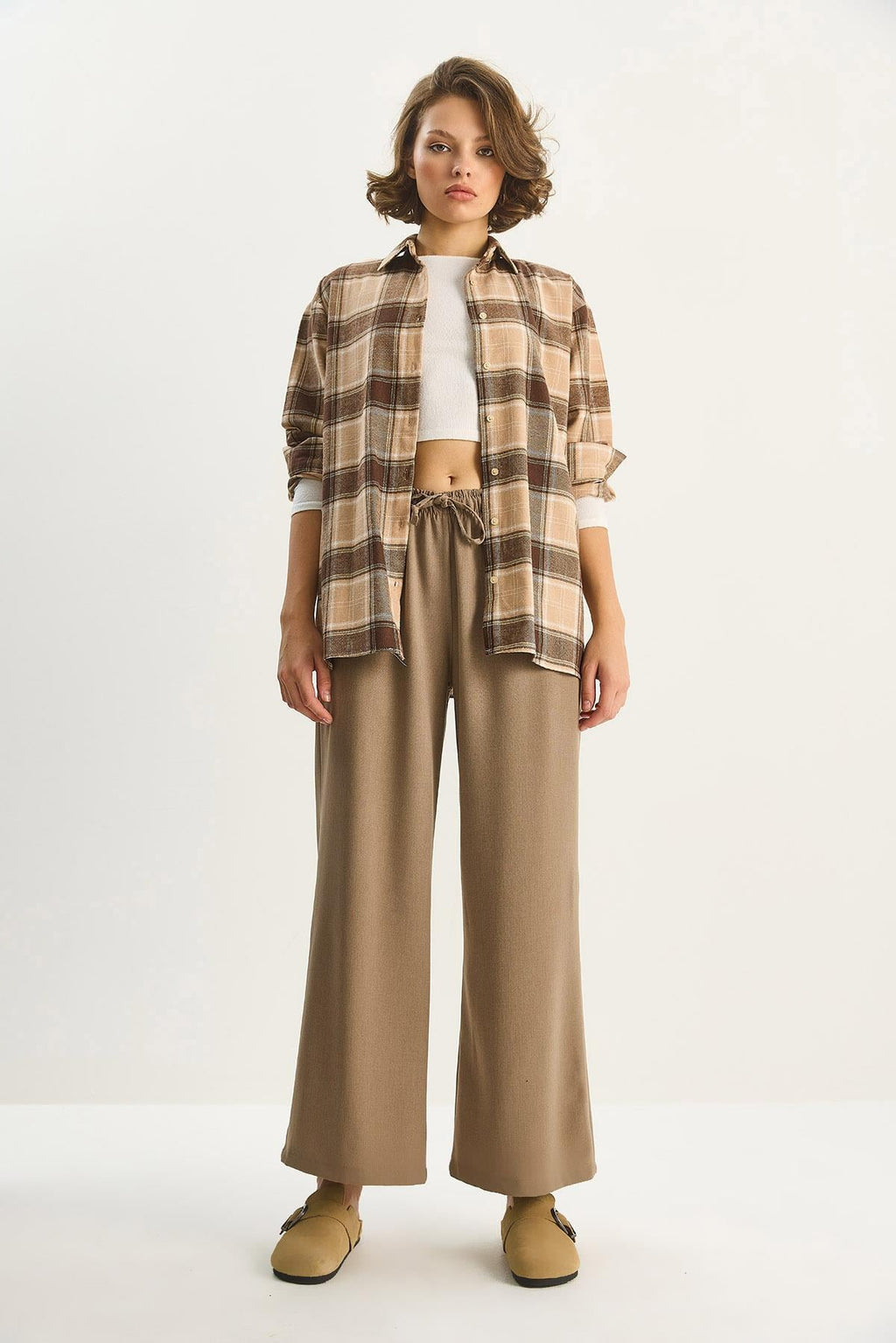Brown‎ Pants