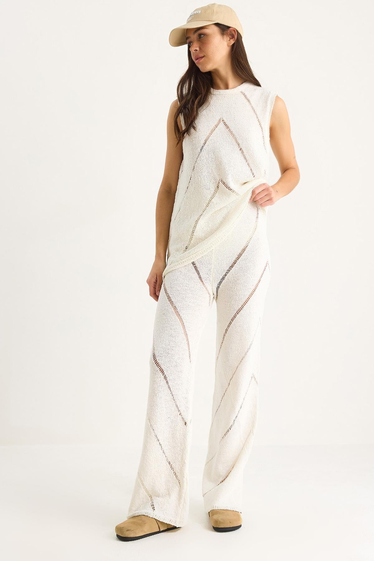 Cream‎ Outfit Set