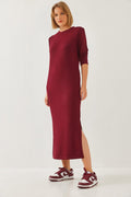 Red‎ Dress