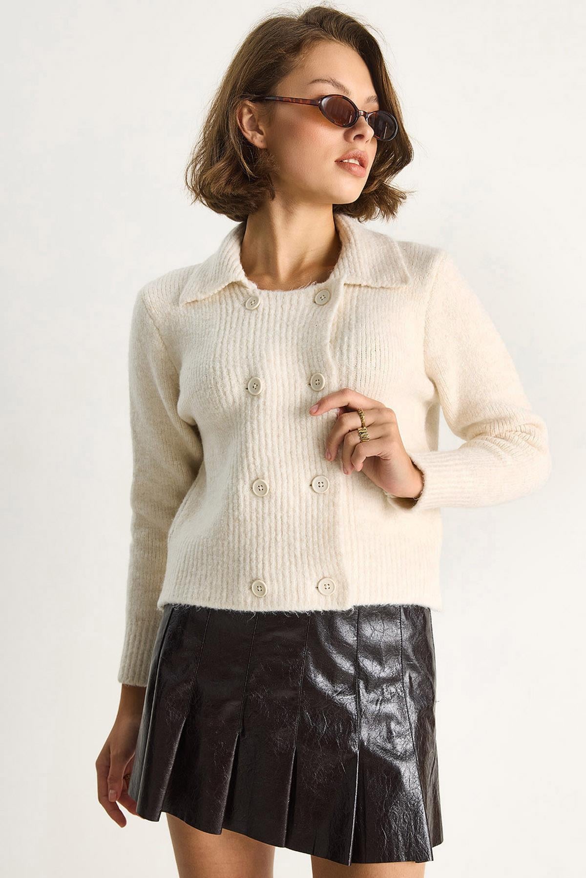 Beige‎ Cardigan