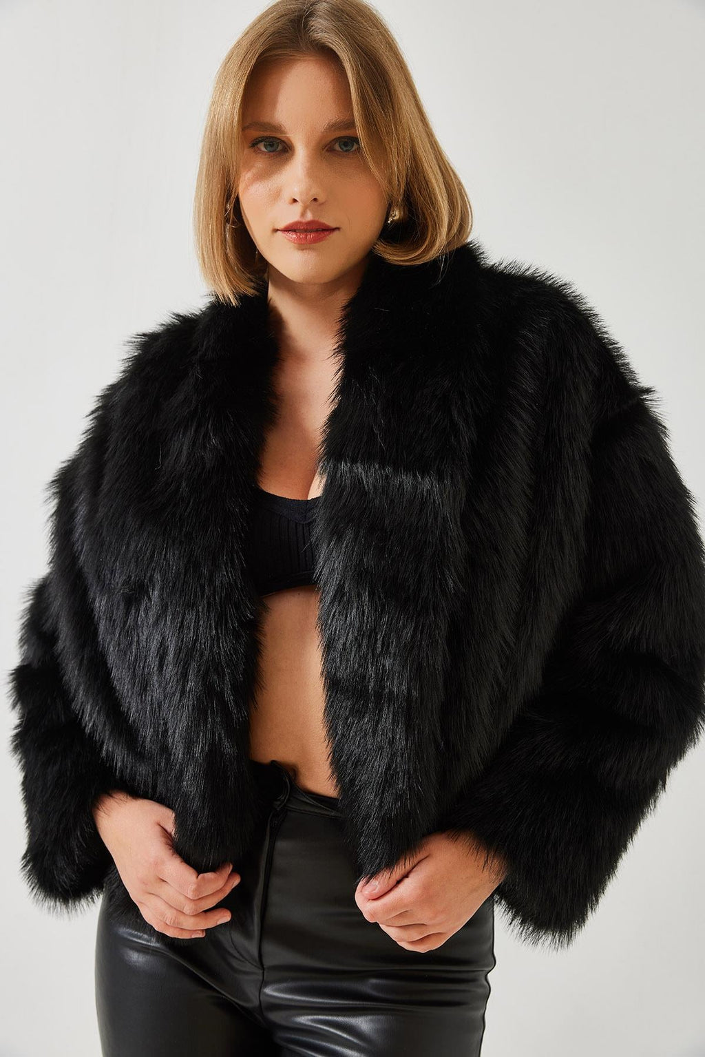 Black‎ Jacket
