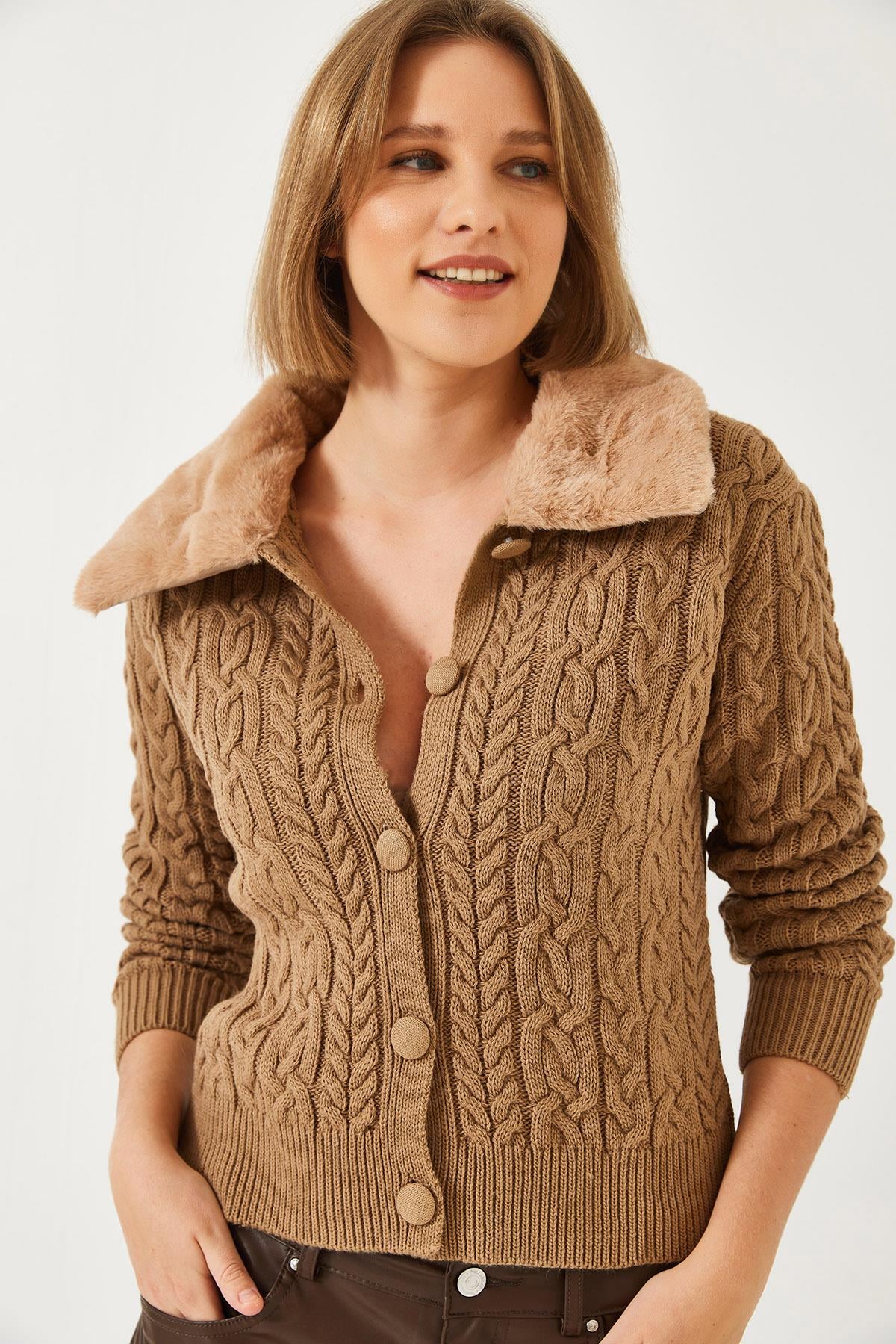 Brown‎ Cardigan