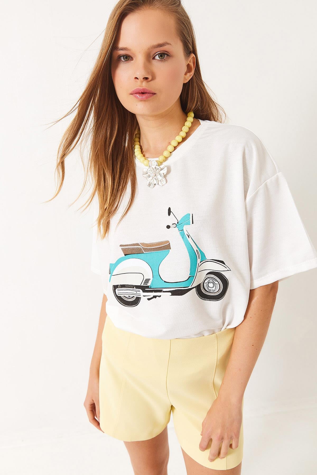 White‎ T-Shirt