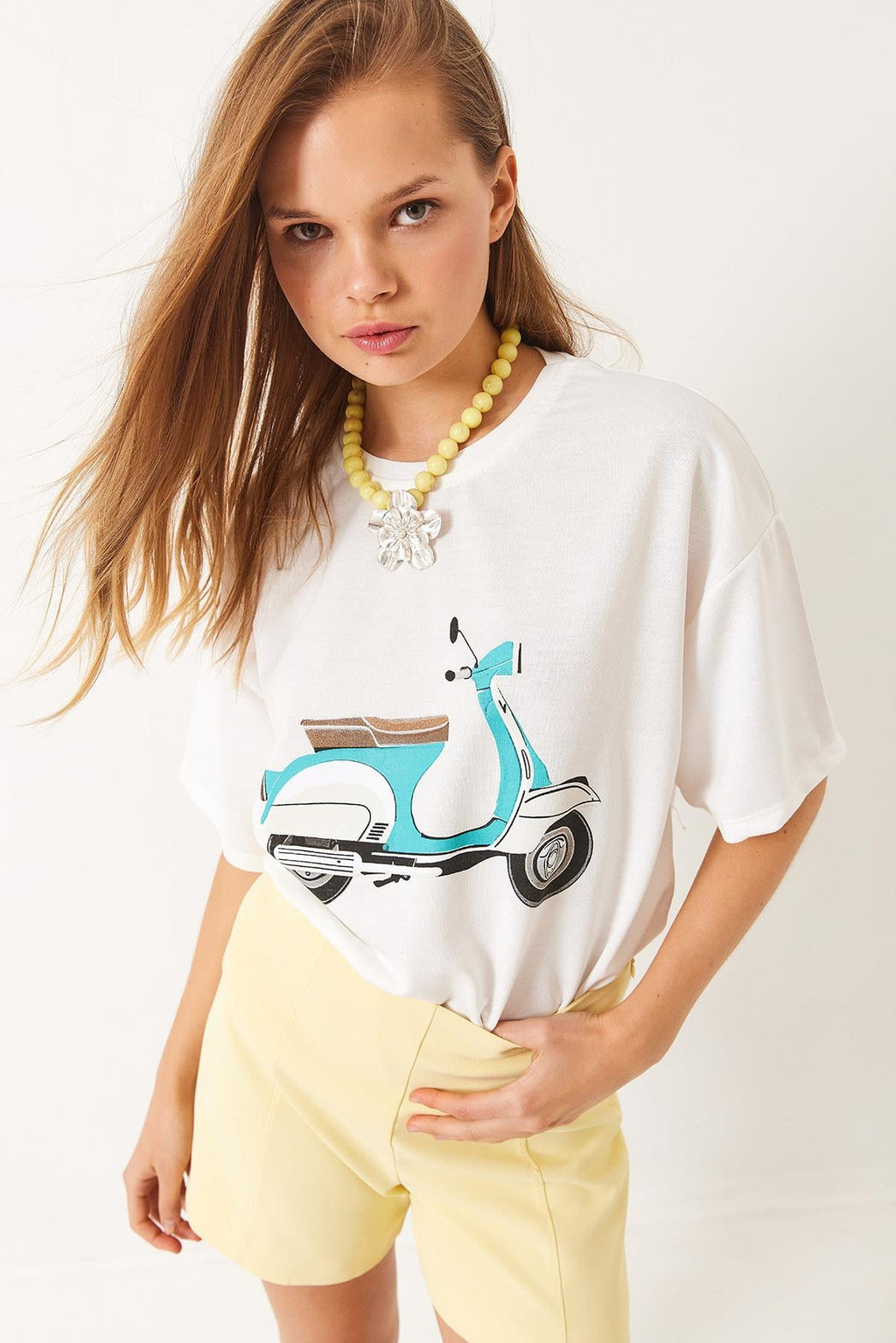 White‎ T-Shirt