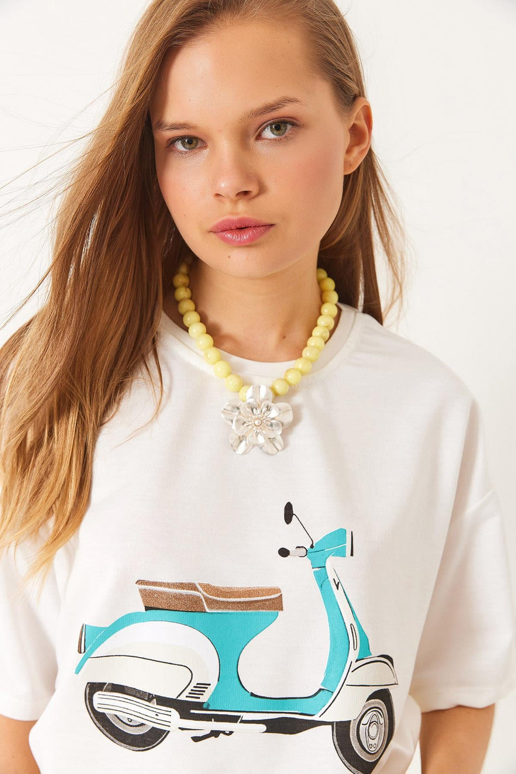 White‎ T-Shirt