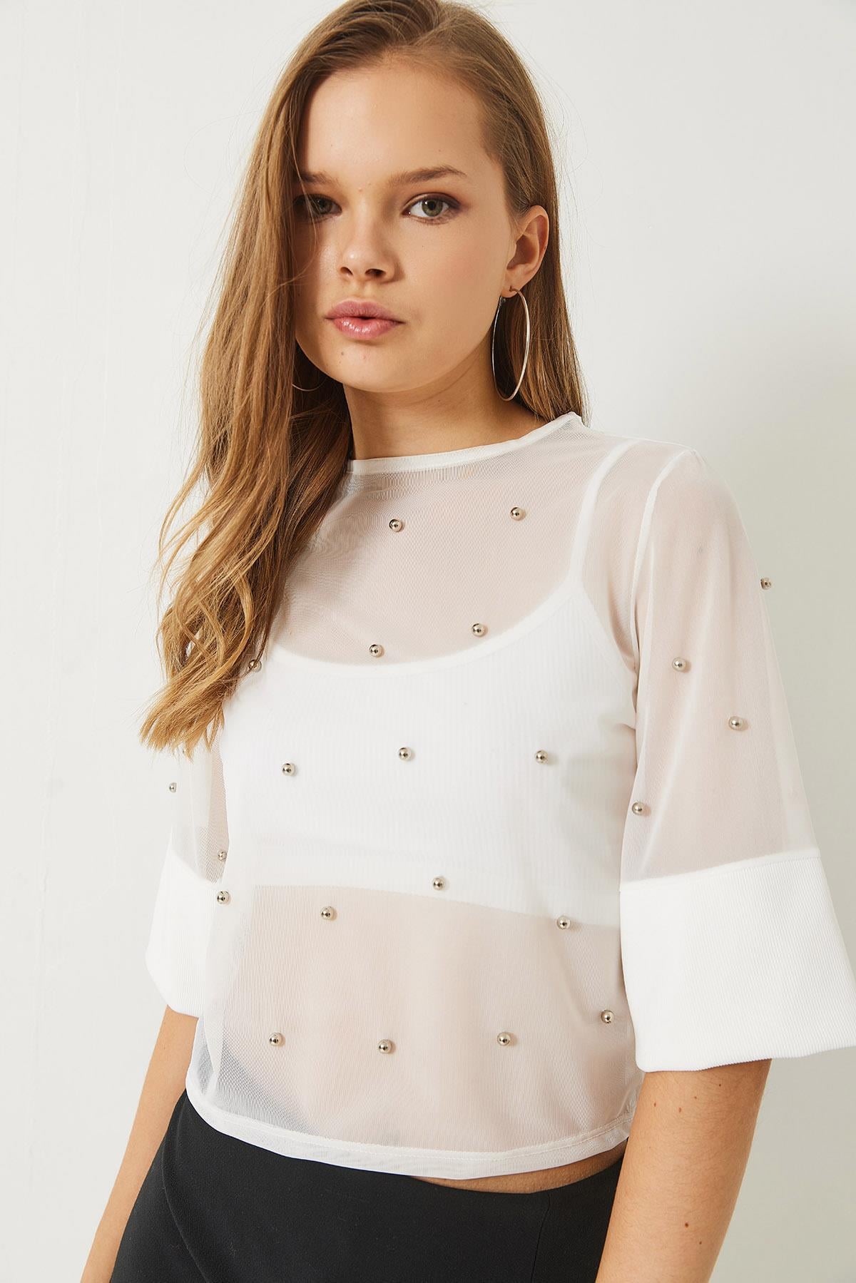 White‎ Blouse