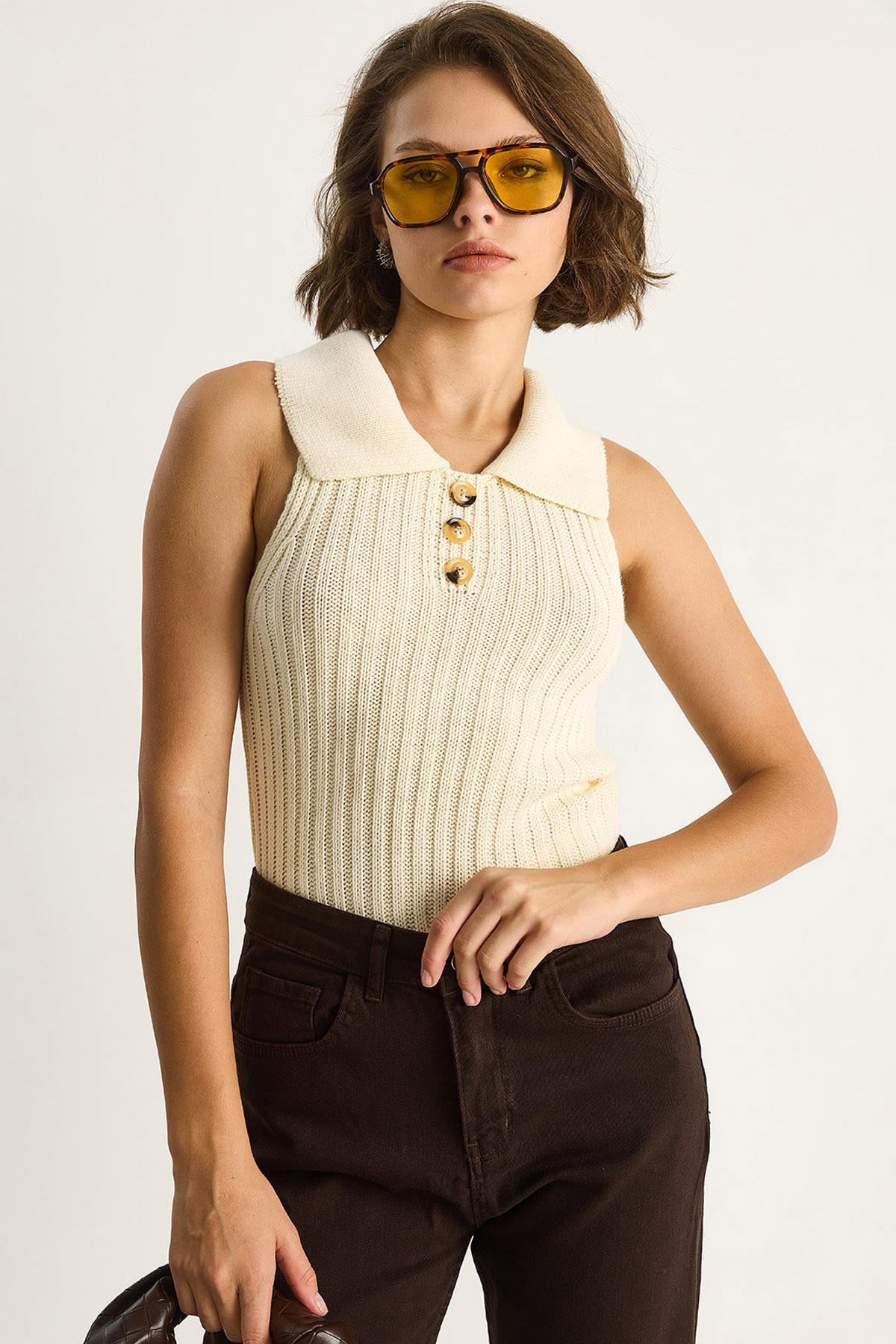 Cream‎ Blouse