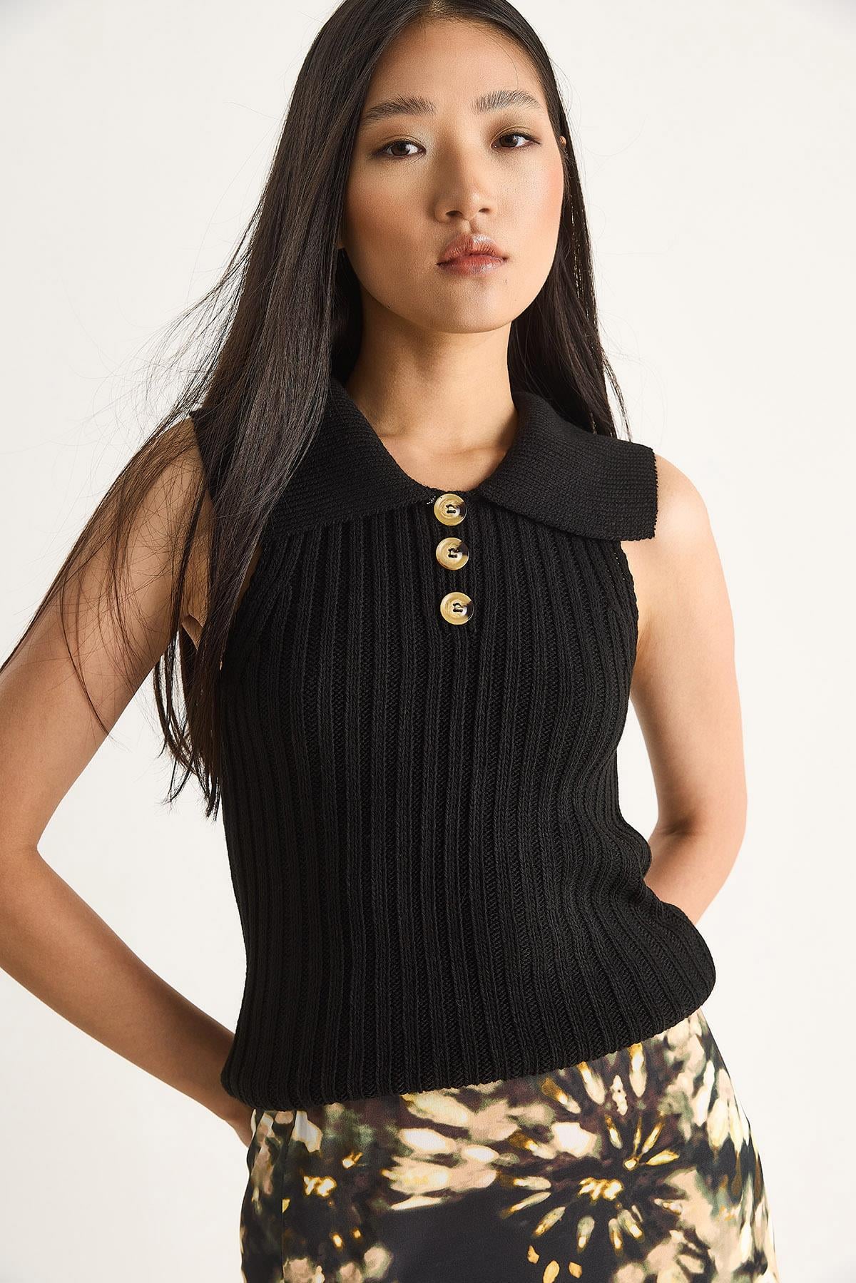 Black‎ Blouse