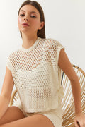 Cream‎ Sweater
