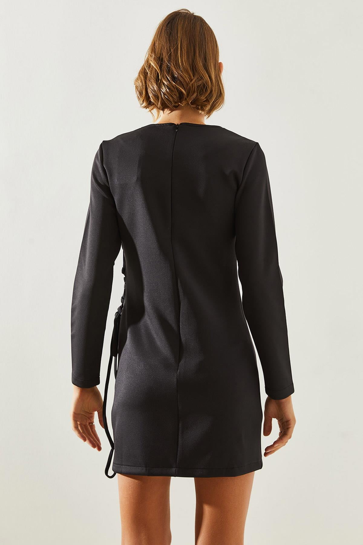 Black‎ Dress