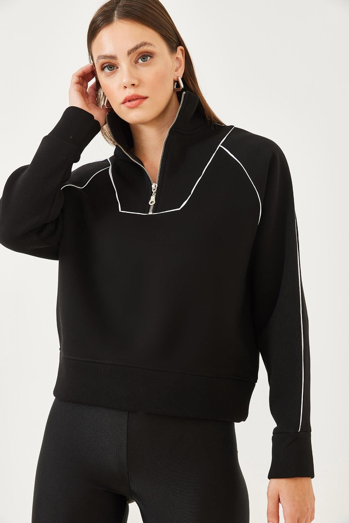 Black‎ T-Shirt