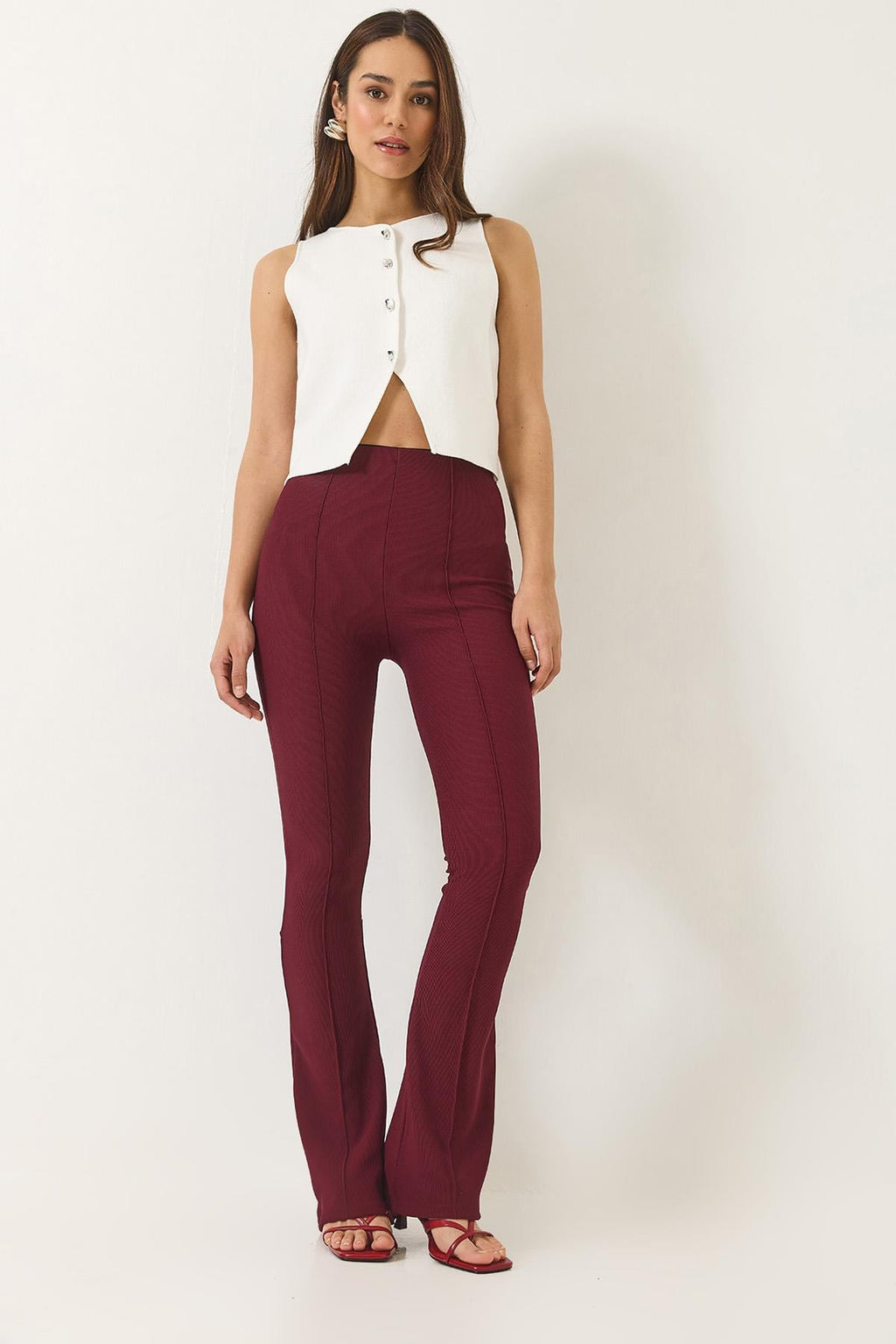 Red‎ Pants